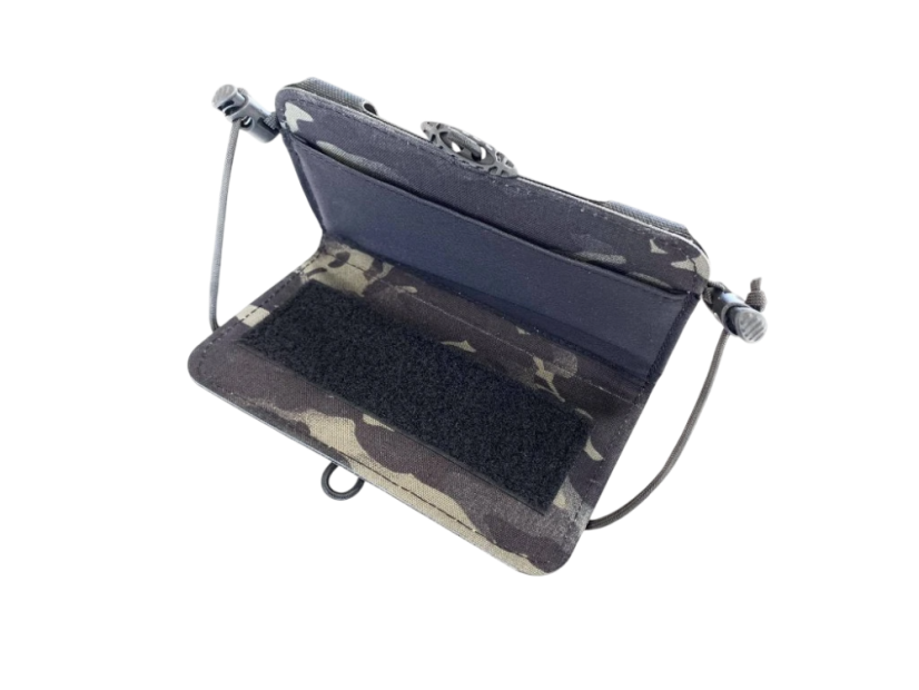 Custom Gear VOLVERIN SMARTPHONE CASE - Barva: M81 Woodland