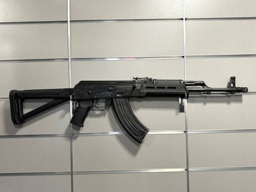 AKM Maďarsko 7,62x39 s Magpul doplňky