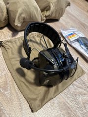 Peltor Comtac V with Gel Pads
